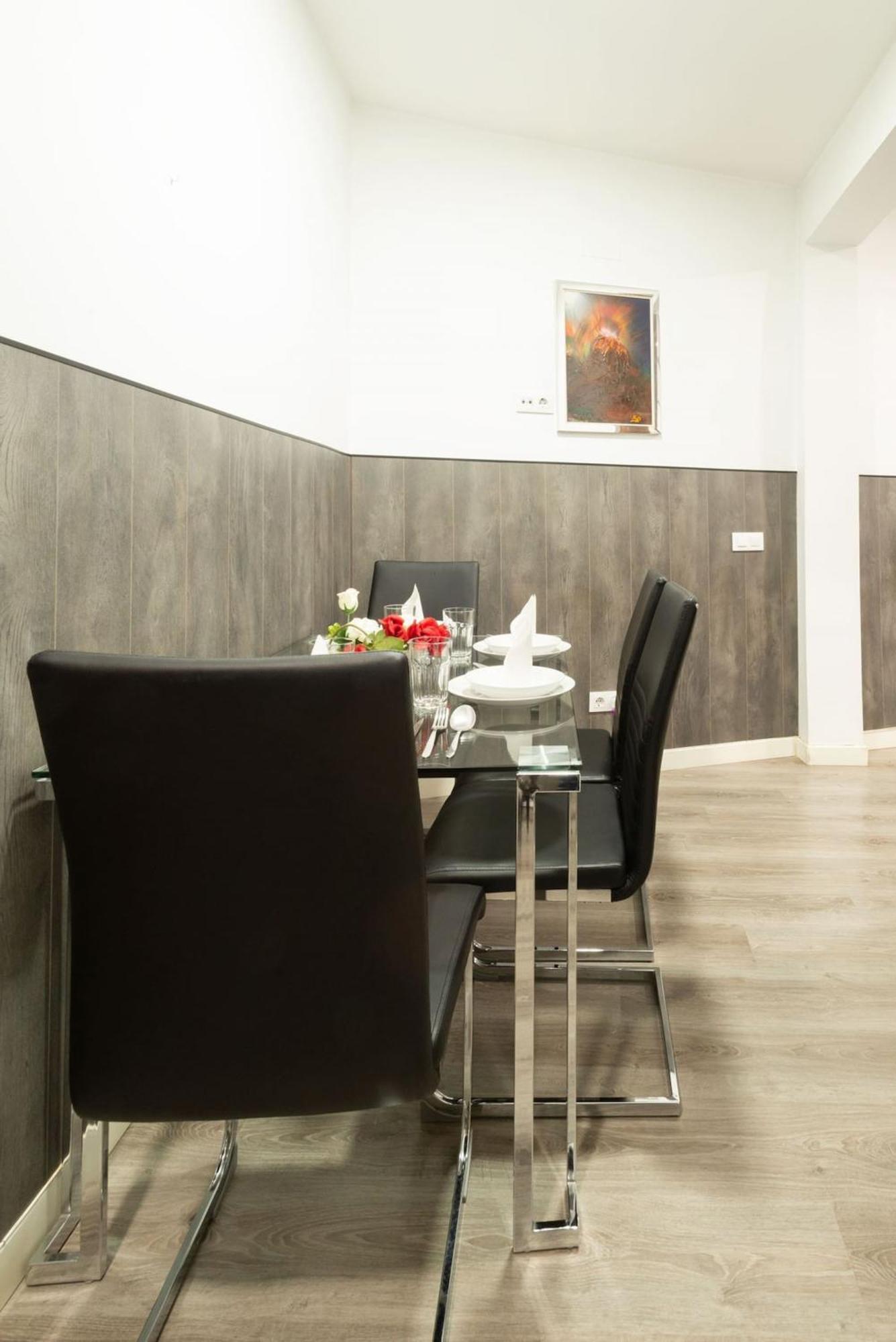 Apartamentos Day Madrid Plaza De Espana Centro Gran Via Sol Malasana المظهر الخارجي الصورة