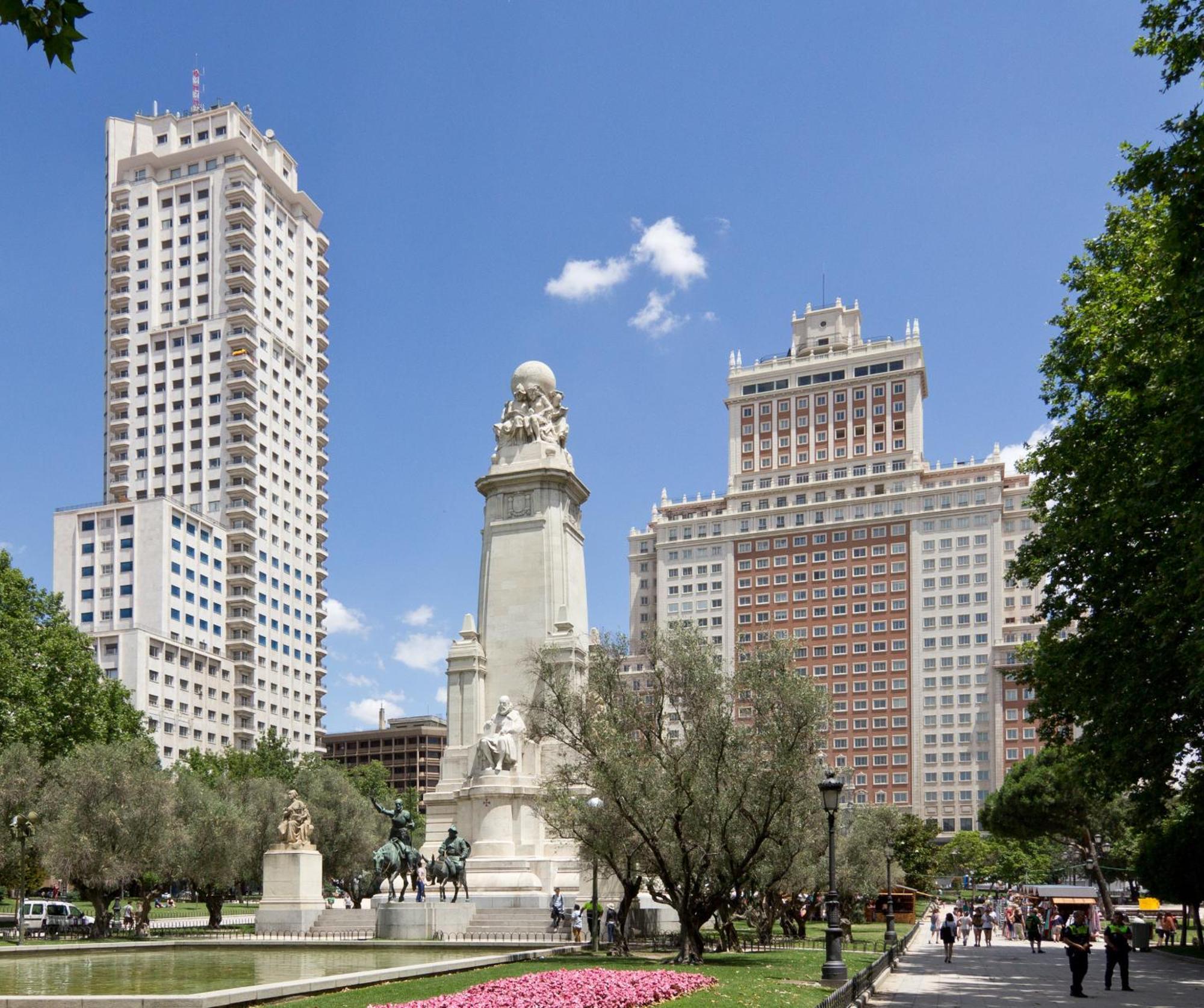 Apartamentos Day Madrid Plaza De Espana Centro Gran Via Sol Malasana المظهر الخارجي الصورة