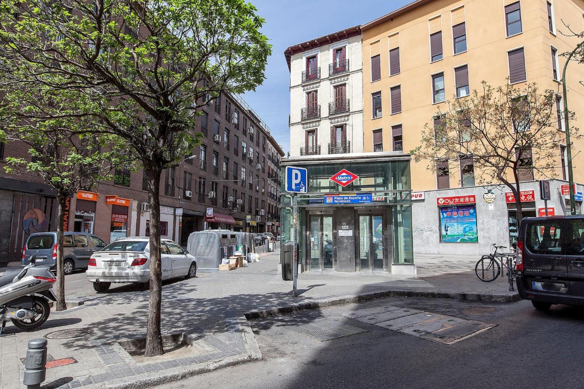 Apartamentos Day Madrid Plaza De Espana Centro Gran Via Sol Malasana المظهر الخارجي الصورة