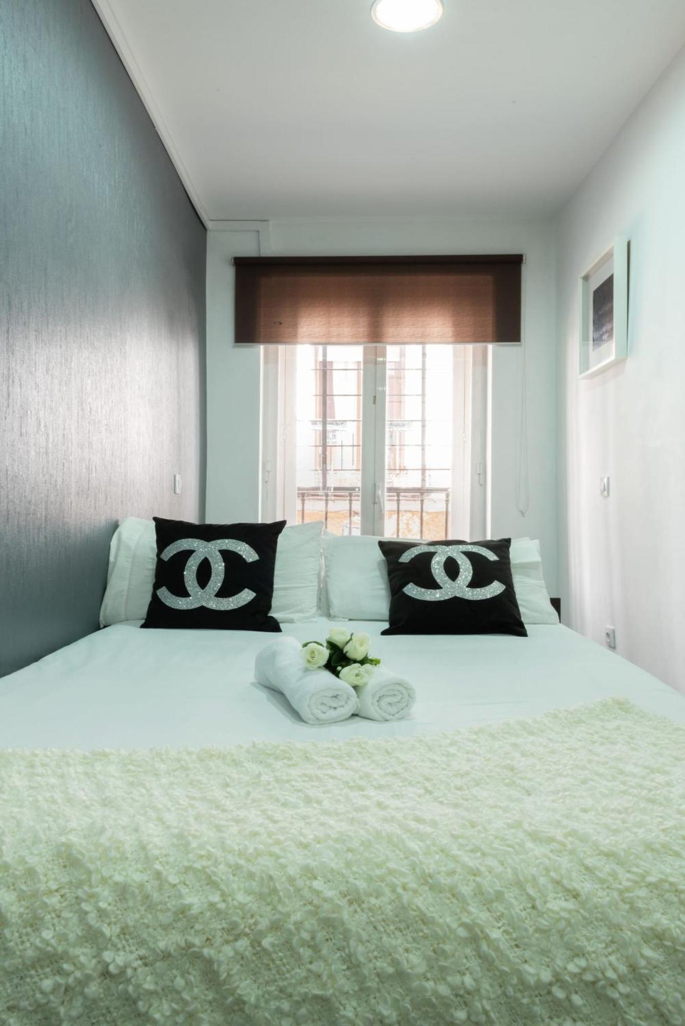 Apartamentos Day Madrid Plaza De Espana Centro Gran Via Sol Malasana المظهر الخارجي الصورة