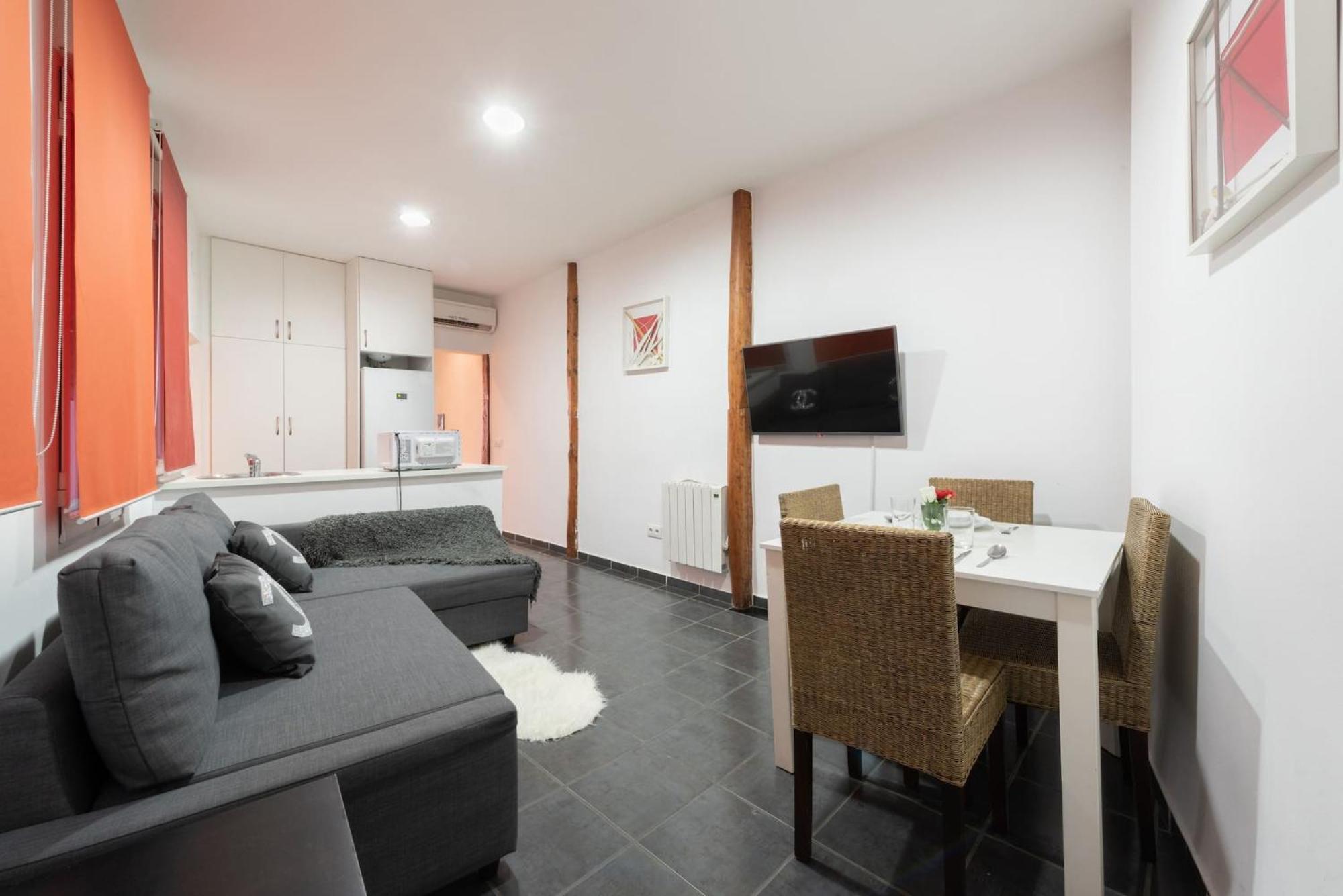 Apartamentos Day Madrid Plaza De Espana Centro Gran Via Sol Malasana المظهر الخارجي الصورة