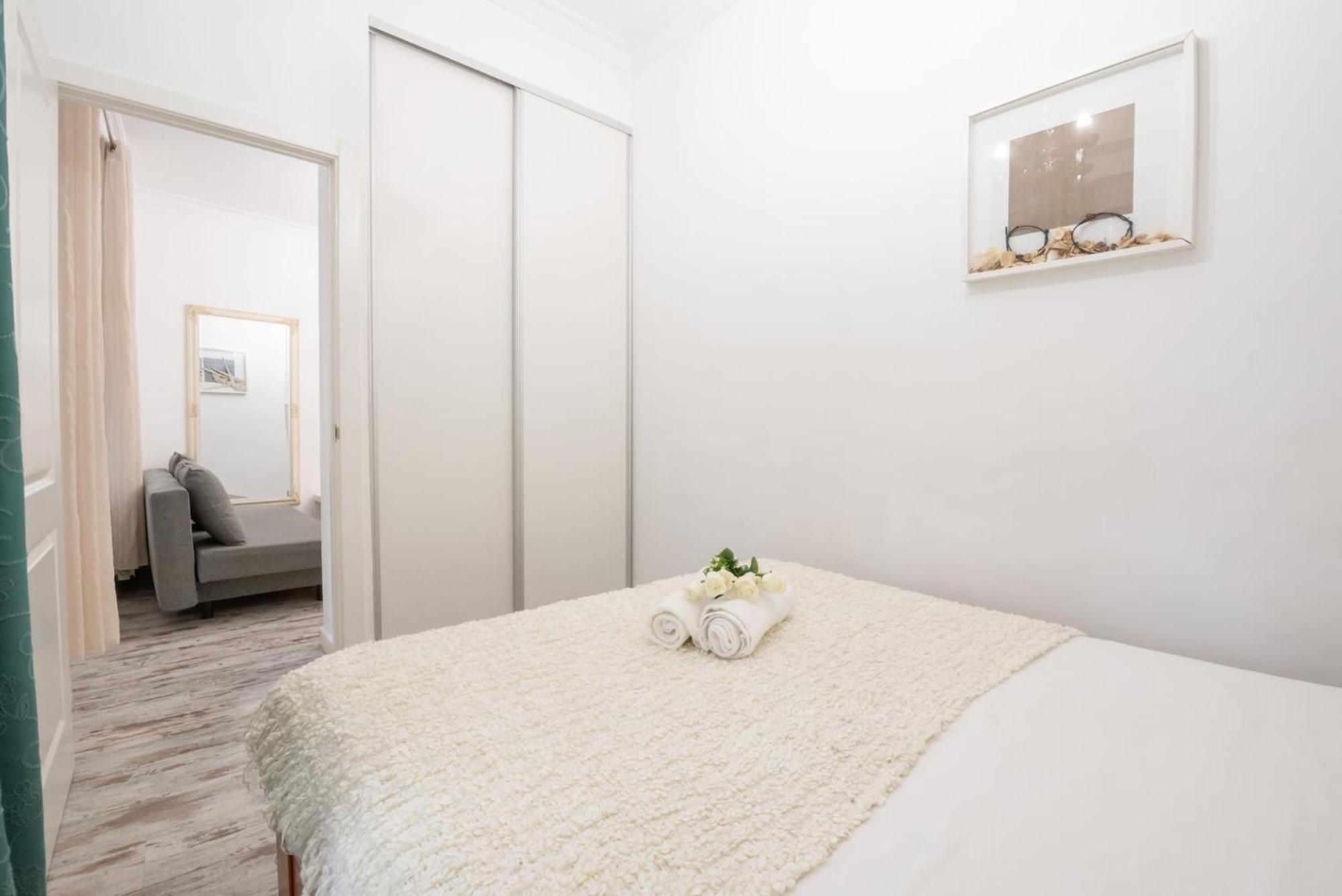 Apartamentos Day Madrid Plaza De Espana Centro Gran Via Sol Malasana المظهر الخارجي الصورة