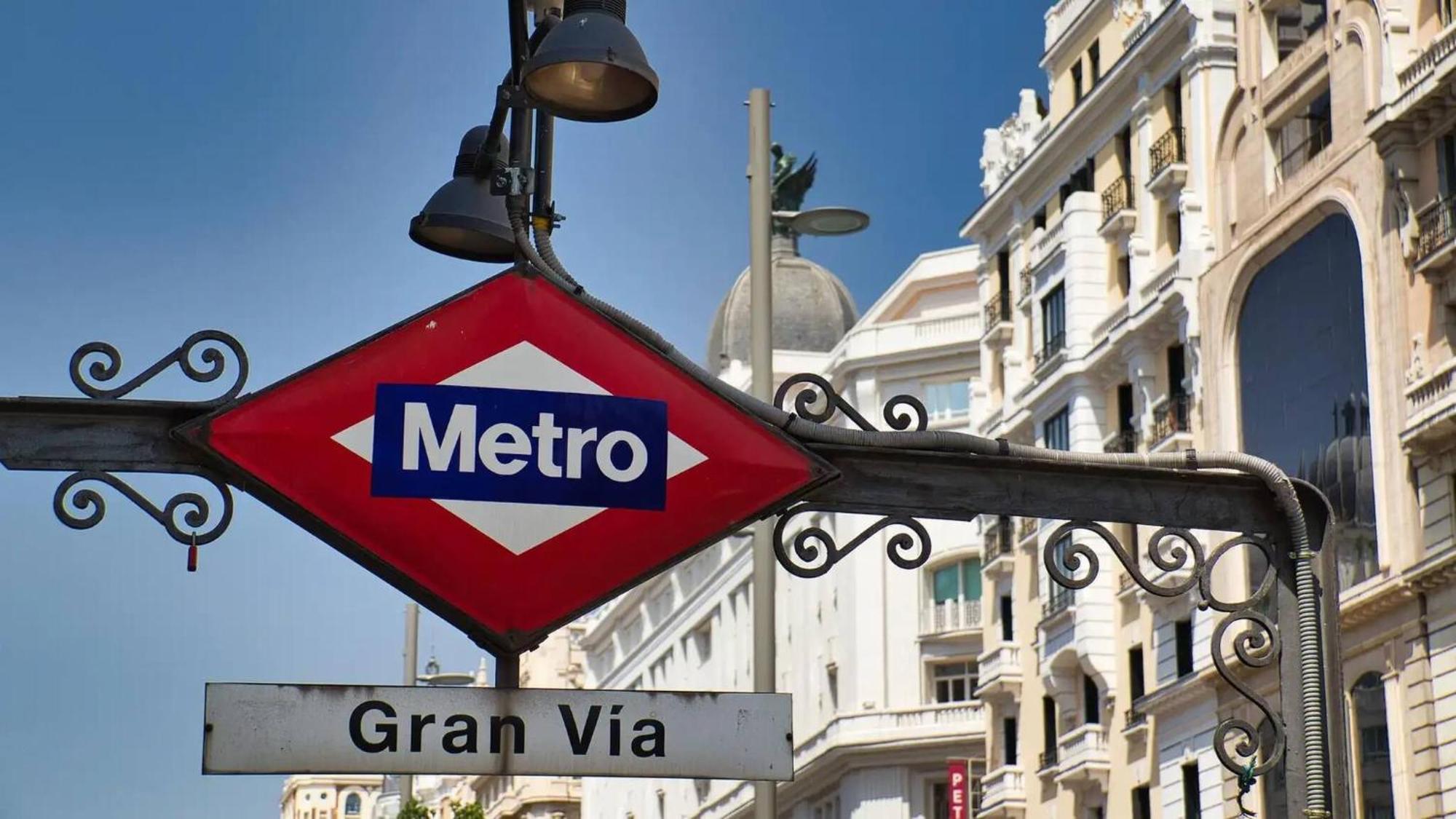 Apartamentos Day Madrid Plaza De Espana Centro Gran Via Sol Malasana المظهر الخارجي الصورة