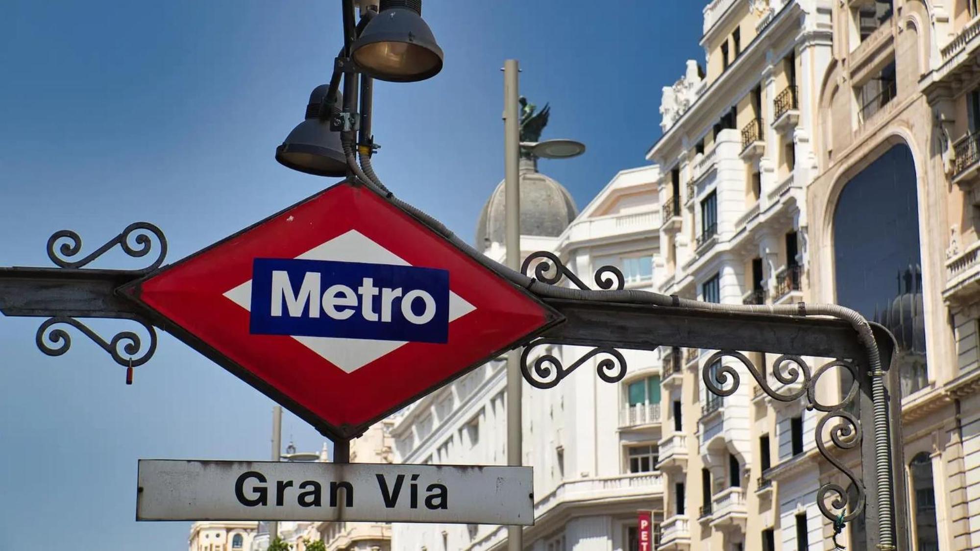 Apartamentos Day Madrid Plaza De Espana Centro Gran Via Sol Malasana المظهر الخارجي الصورة