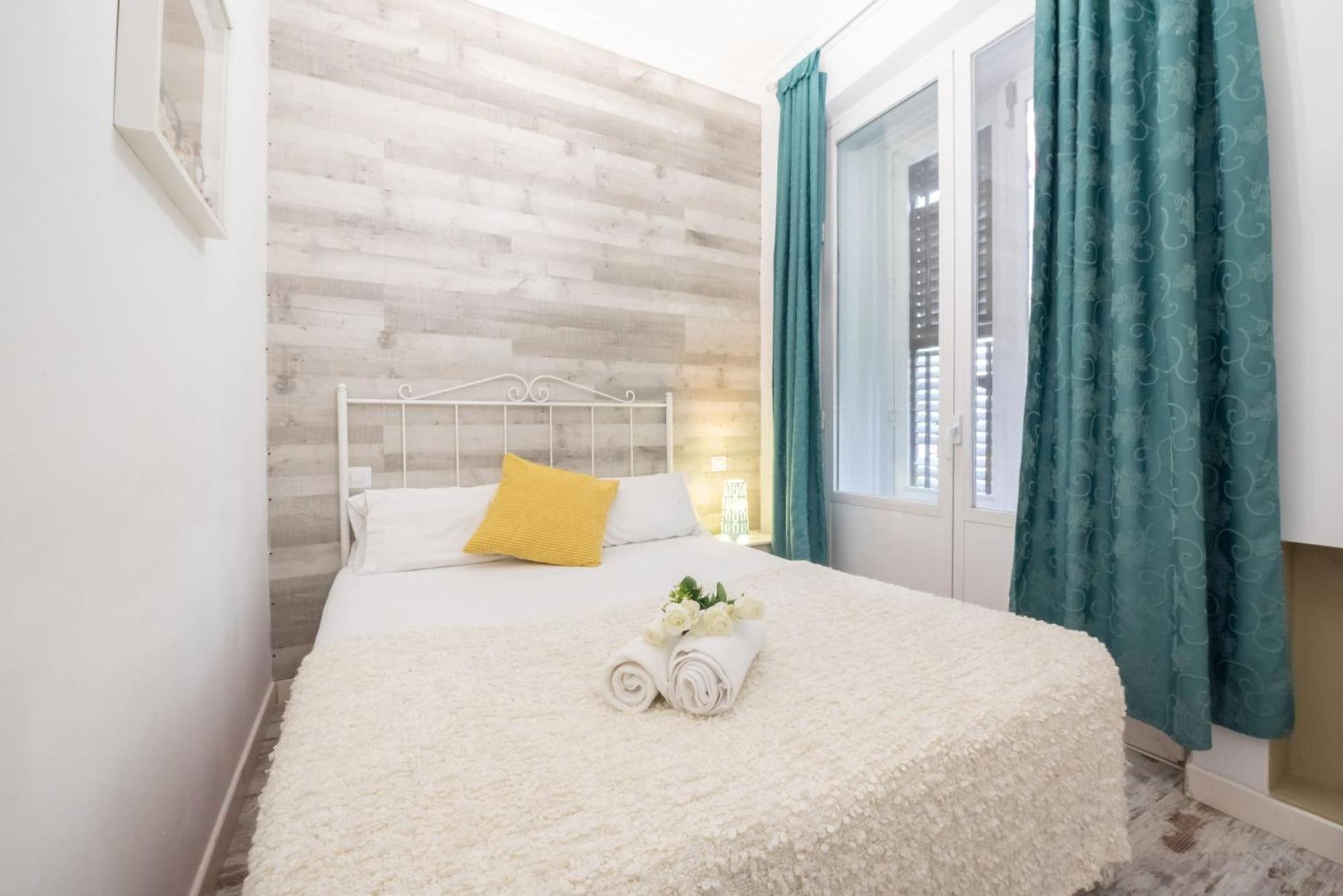 Apartamentos Day Madrid Plaza De Espana Centro Gran Via Sol Malasana المظهر الخارجي الصورة